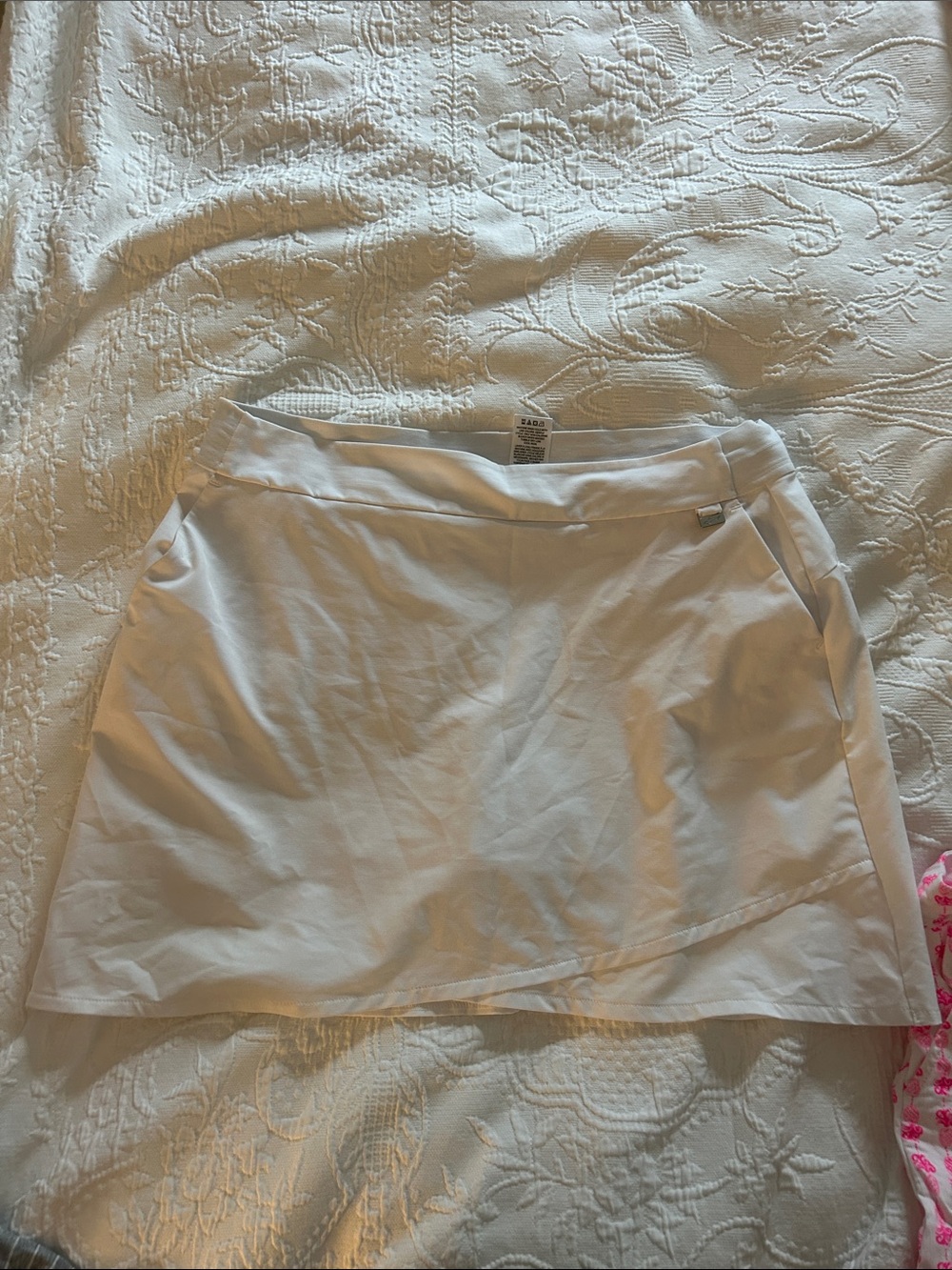 Greg Norman Collection White Women's Golf Skort with Side Pockets